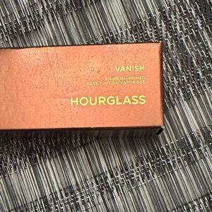 Hourglass Vanish Primer in Copper Box